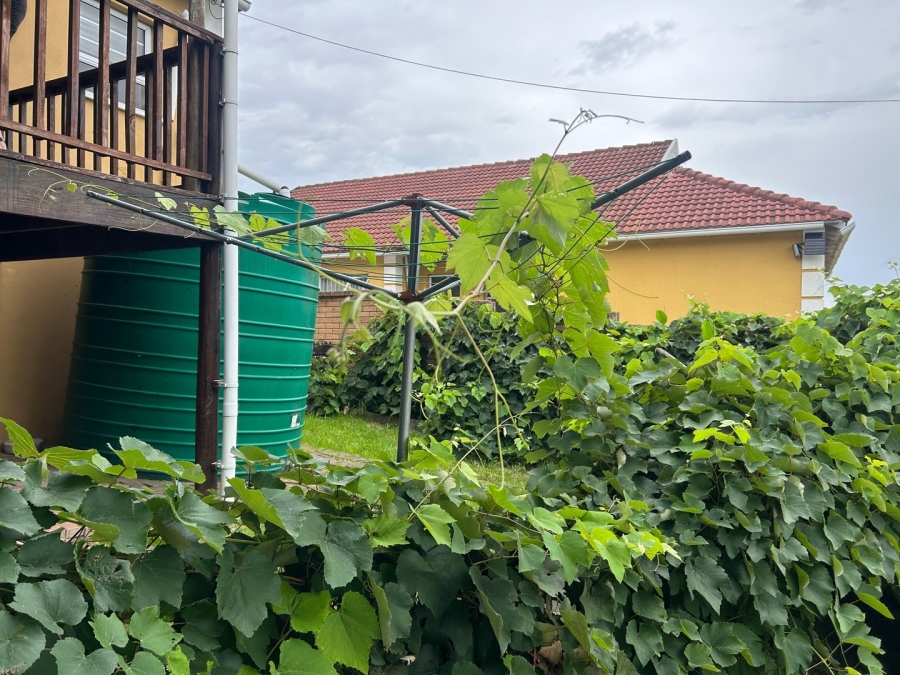 5 Bedroom Property for Sale in Beacon Bay North Eastern Cape